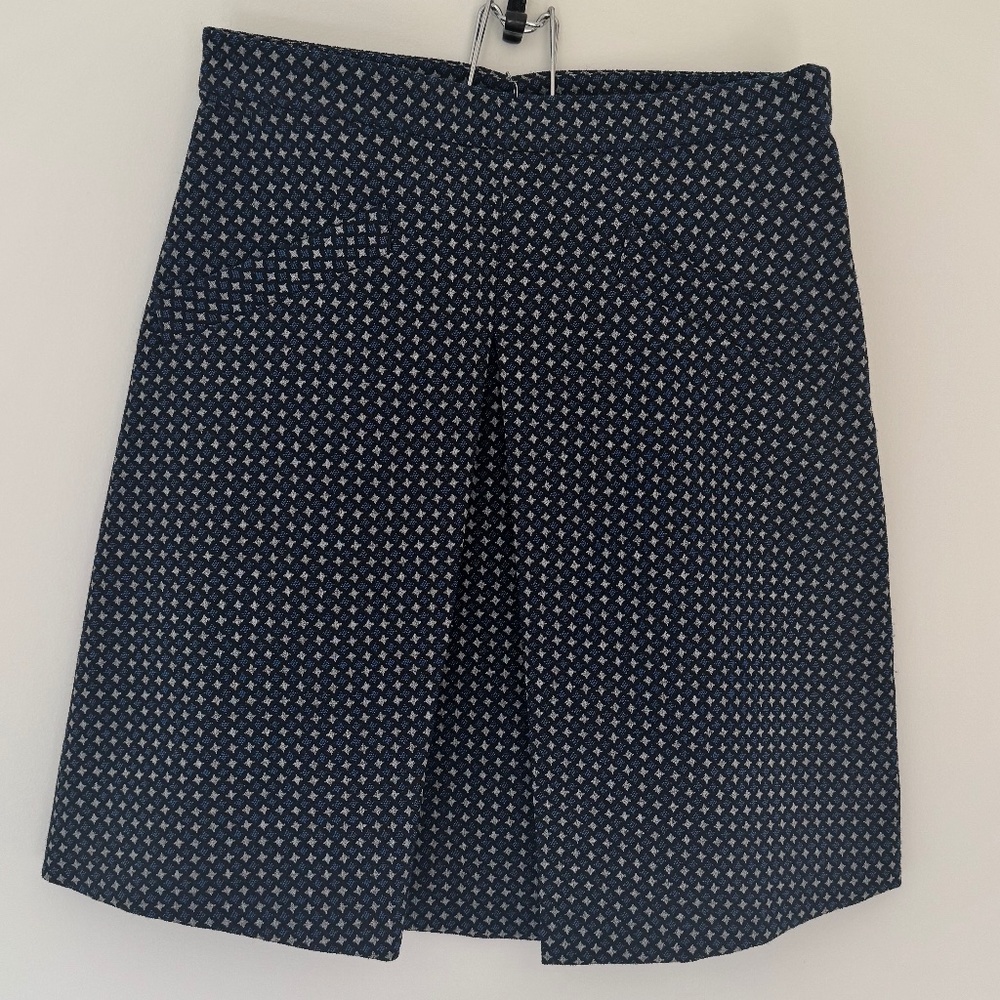 MAX&Co. Navy Jacquard Geometric Mini Skirt - Size 4
